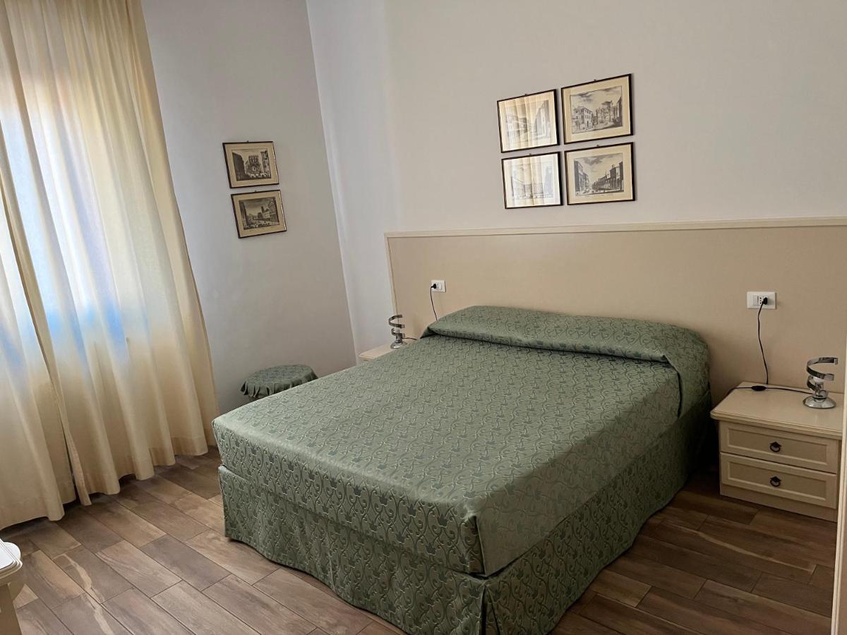 Guest House In Piazza Bologna Buitenkant foto